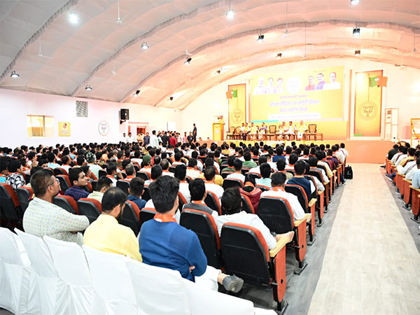 Meeting at state BJP office (Photo/Twitter) 