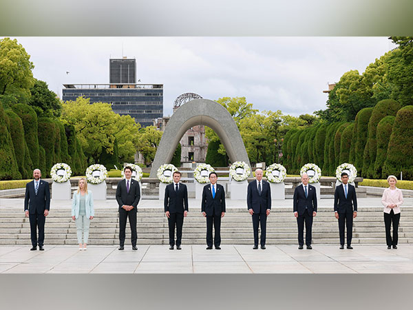 G7 leaders at the Hiroshima Peace Memorial Museum (Photo Credit: Twitter/Fumio Kishida)