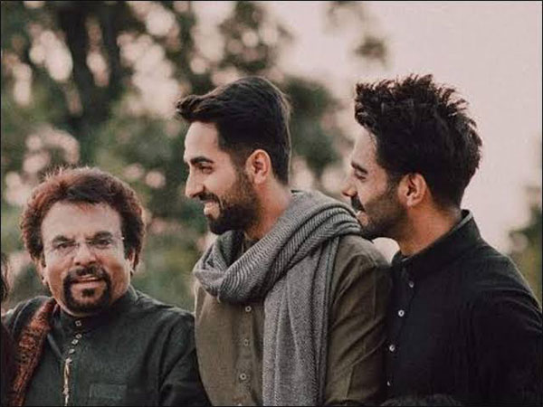 P Khurana with his sons Ayushmann and Aparshakti. (Image Source: Twitter)