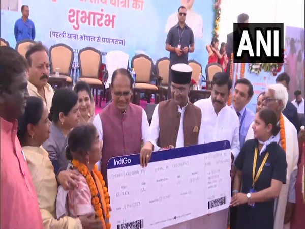 MP CM Shivraj Singh Chouhan flagging off the pilgrimage  (Photo/ANI)