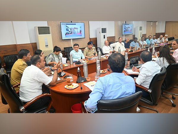 Divisional Commissioner Jammu, Ramesh Kumar and ADGP Jammu, Mukesh Singh (Photo/ANI)