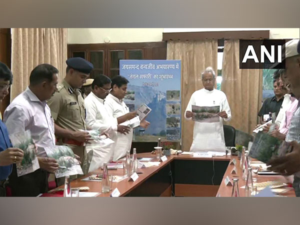 CM Ashok Gehlot inaugurates 'Jungle Safari' (Photo/ANI)
