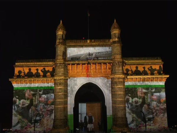 G20 delegates witness digital sound and light show at Gateway of India
