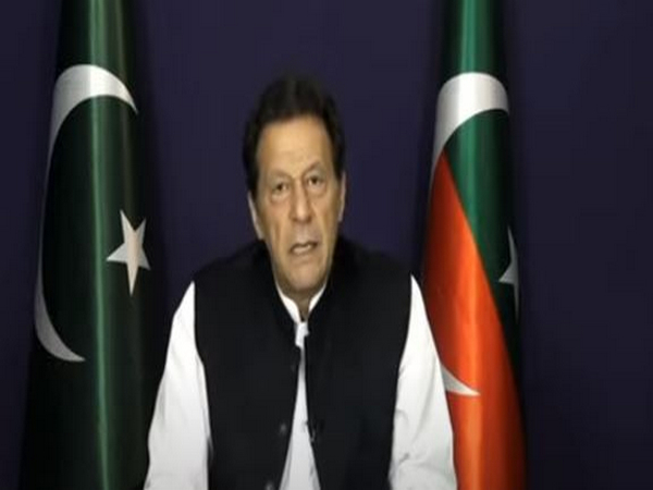 Screengrab of Imran Khan's address (Image Credit: YouTube/Pakistan Tehreek-e-Insaf)