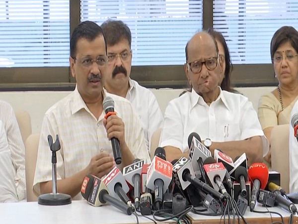 Delhi Chief Minister Arvind Kejriwal, NCP chief Sharad Pawar (Photo/ANI)
