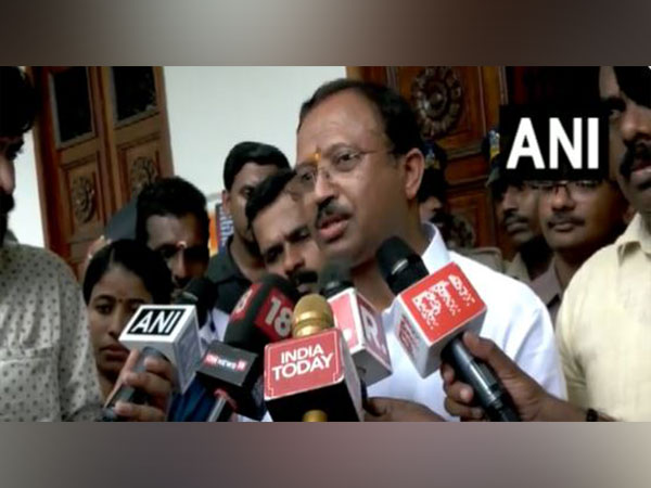 Union Minister of State for External Affairs V Muraleedharan (Photo/ANI)