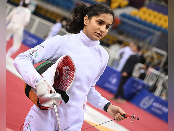 Fencer Taniksha Khatri of Khelo India University Games (Image: MYAS/SAI media)