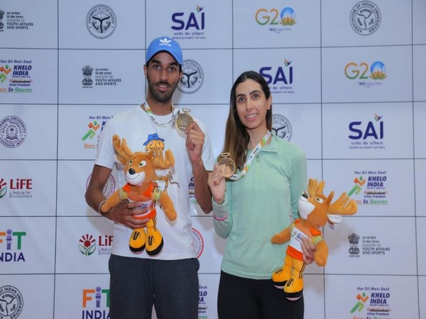 Parinaaz Dhaliwal and Prabh Pratap Singh Chahal, winners of Mixed Team Skeet Gold. (Photo- SAI/MYAS)