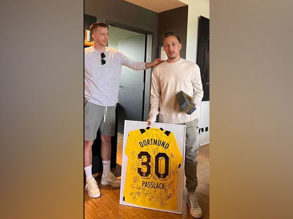 Marco Reus and Felix Passlack (Twitter: Photo/BlackYellow)