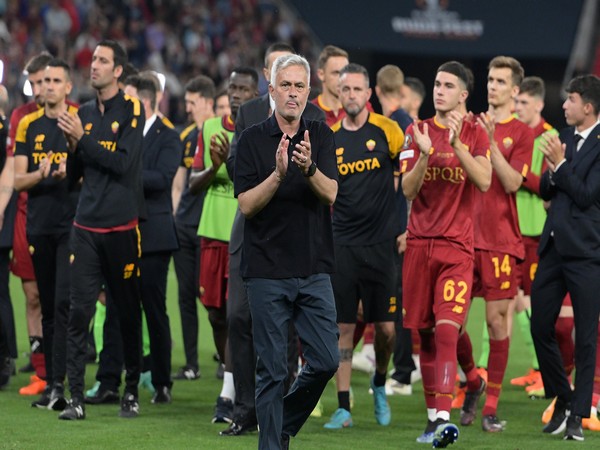 Roma's manager Jose Mourinho (Photo: Twitter/OfficialASRoma)