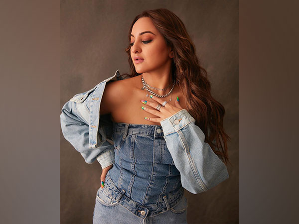 Actor Sonakshi Sinha (Image source: Instagram)