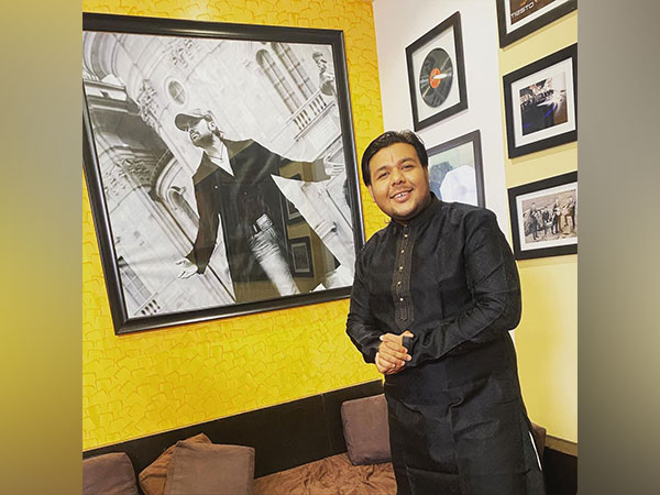 Singer Sharad Sharma 