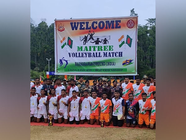 BSF and BGB playing volleyball match (Photo/Twitter handle @BSF_Meghalaya)