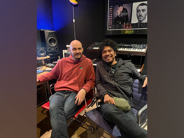 Papon with Darren Heelis (Image Source: Instagram)