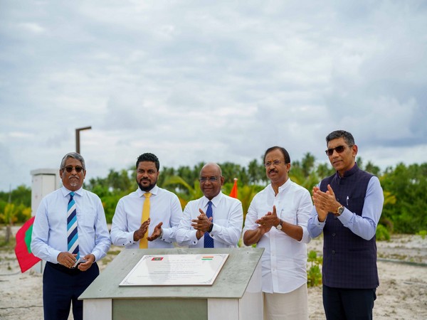 MoS Muraleedharan in Maldives. (Photo: Twitter//MoS Muraleedharan) 