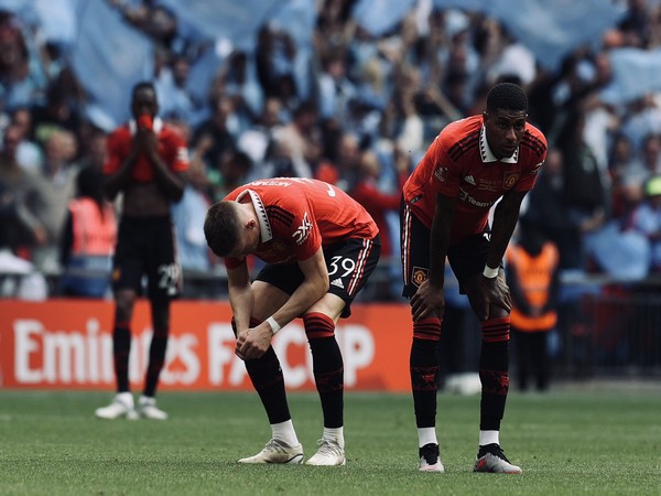 Man United players after the loss. (Photo- Manchester United Twitter)