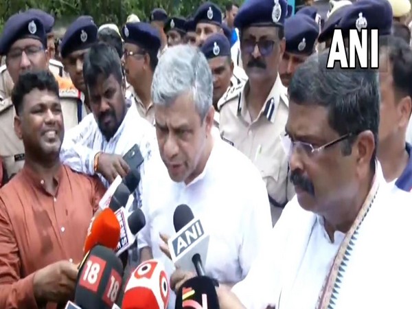 Railway Minister Ashwini Vaishnaw and Union Minister Dharmendra Pradhan (Photo/ANI)