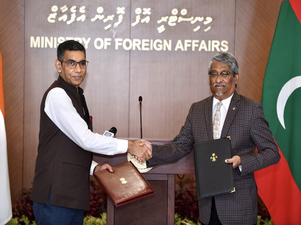 India, Maldives sign 10 MoUs (Image Credit: Twitter/@MOS_MEA)