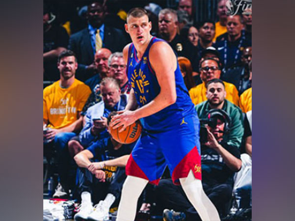 Nikola Jokic during the first match against Miami Heat (Twitter: Photo/nuggets)