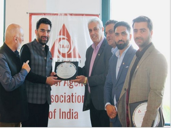 Travel Agent Association of India meeting in Kashmir (Photo/ANI)