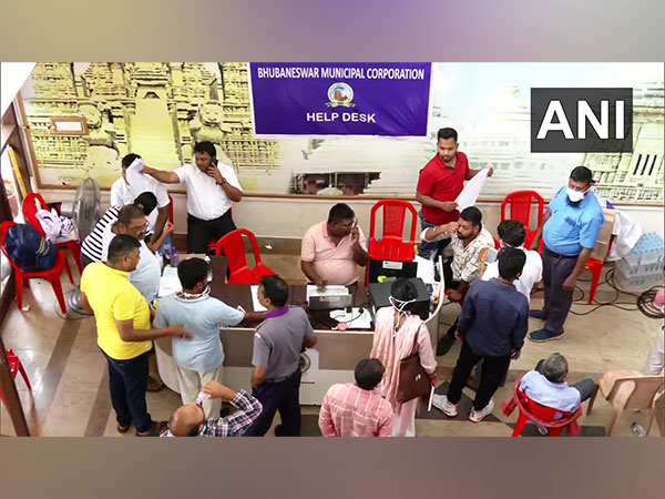 Help desk set up by Bhubaneswar Municipal Corporation (Photo/ANI)