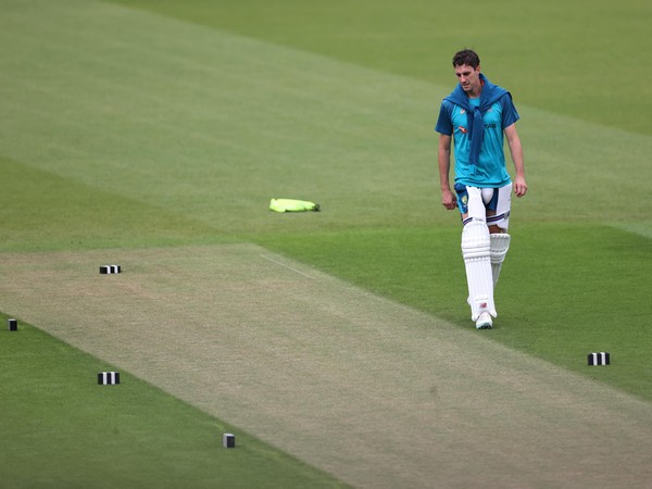 Pat Cummins inspecting pitch (Photo: Twitter/ICC)