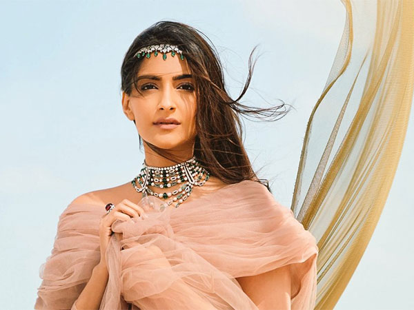 Sonam Kapoor (Image source: Instagram)