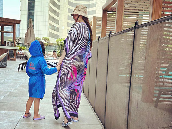 Esha Deol and Miraya (Image source: Instagram)