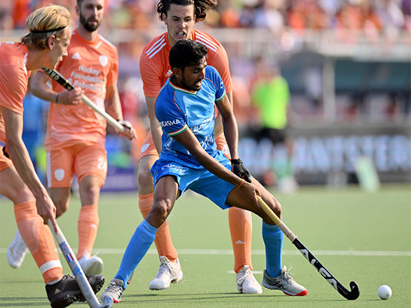 India and Netherlands player in action (Photo: Hockey India Media)