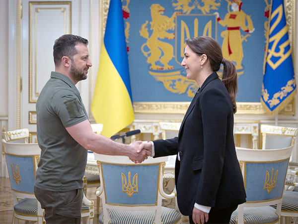 Ukraine President Volodymyr Zelenskyy and UAE Minister of Climate Change and the Environment Mariam bint Mohammed Almheiri. (Photo Credit - WAM)