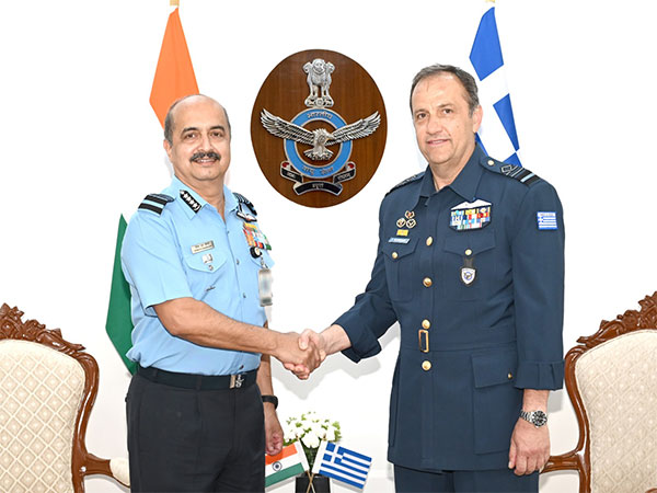 Chief of Hellenic Air Force General Staff Lt Gen Themistoklis Bourolias calls on Air Chief Marshal VR Chaudhari in New Delhi on Monday. (Photo Credit: Twitter/@IAF_MCC)