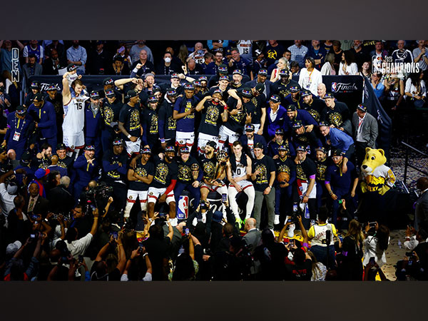 Denver Nuggets celebrating their title win (Twitter: Photo/nuggets)