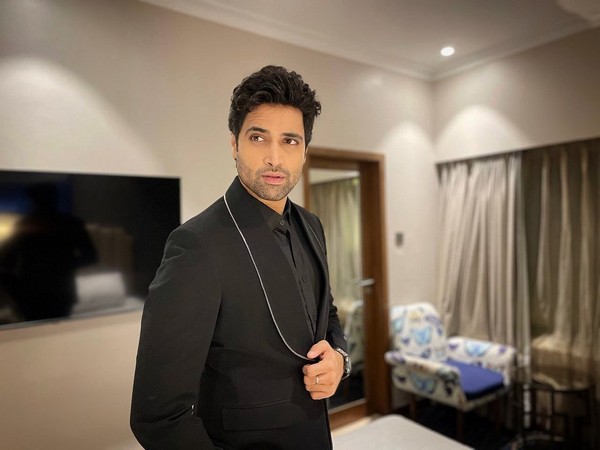 Adivi Sesh (Image Source: Instagram)