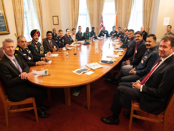 Senior military, civilian students' visit to UK (Source: Twitter/@UKDefenceIndia)