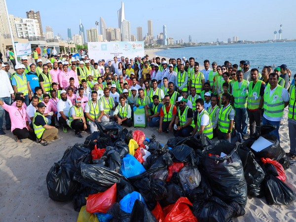 The Indian embassy in Kuwait organised a beach cleaning drive (Photo Credit: Twitter/@indembkwt)
