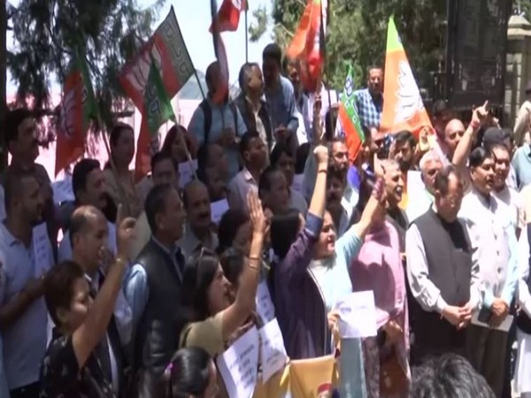 Chamba murder: BJP leaders stage protest (Photo/ANI)
