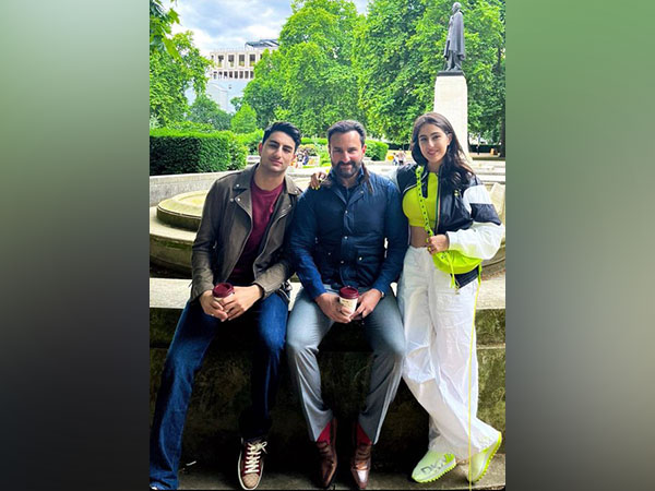 Sara Ali Khan, Saif Ali Khan and Ibrahim(Image source: Twitter)