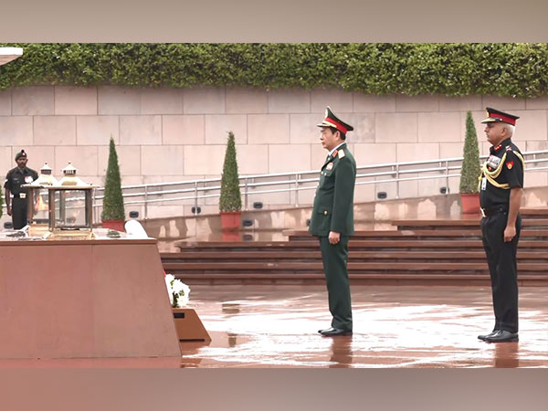 Vietnamese Defence Minister General Phan Van Giang at National War Memorial in New Delhi on Monday (Photo/ANI)