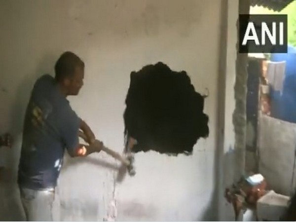 Illegal structure of accused being demolished by administration (Photo/ANI)