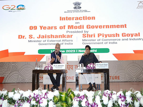 EAM S Jaishankar and Union Minister Piyush Goyal (Image Credit: Jaishankar's tweet)