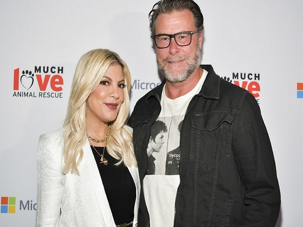 Dean McDermott and Tori Spelling (Image source: Twitter)