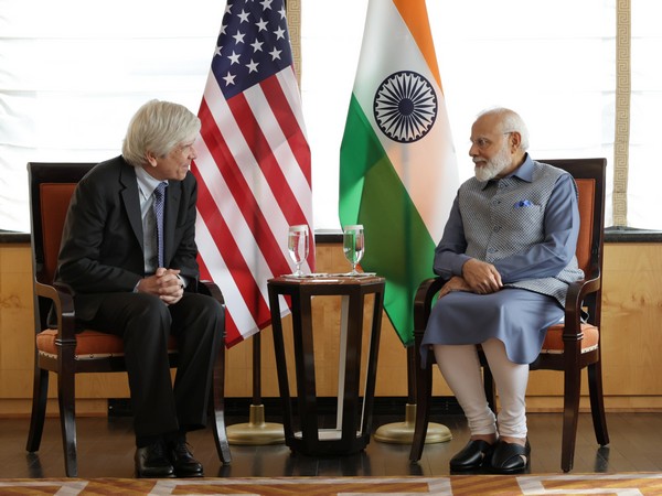 American economist Paul Romer meets PM Narendra Modi (Photo Credit: Twitter/@narendramodi)