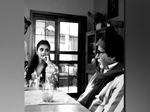 Pooja Hegde with Big B (Image source: Instagram)