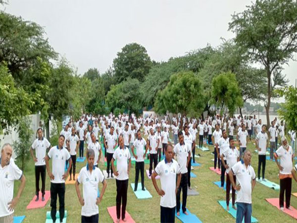 NMCG organizes 'Ghat Par Yoga' in Delhi (Photo/ANI)