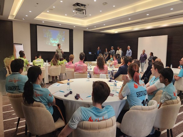 Global Chess League teams at briefing session in Dubai (Image: GCL)
