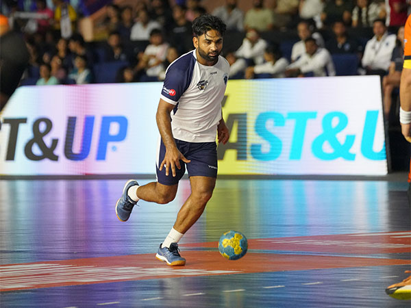 Rajasthan Patriots' Happy Singh in action during Premier Handball League (Image: PHL)