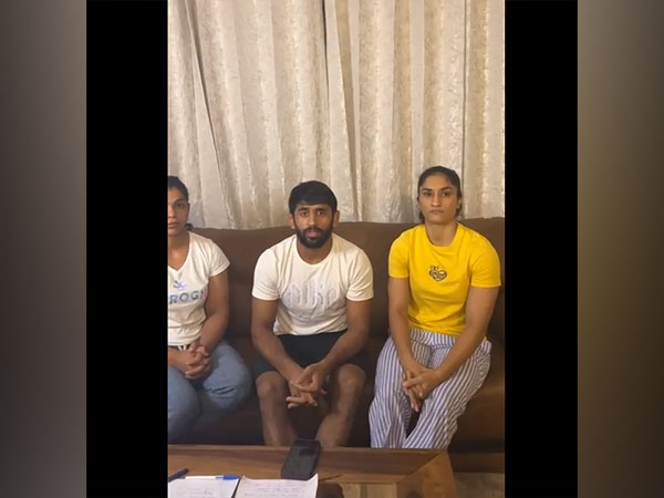 Sakshi Malik, Bajrang Punia and Vinesh Phogat (Image: Vinesh Phogat's Facebook) 