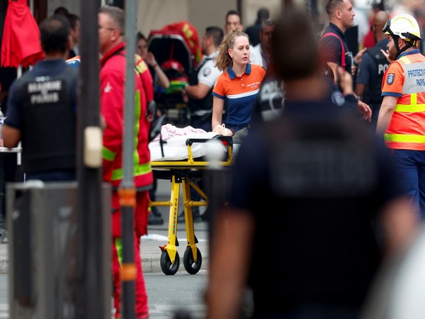 Gas explosion causes fire in central Paris (Image Credit: Reuters)