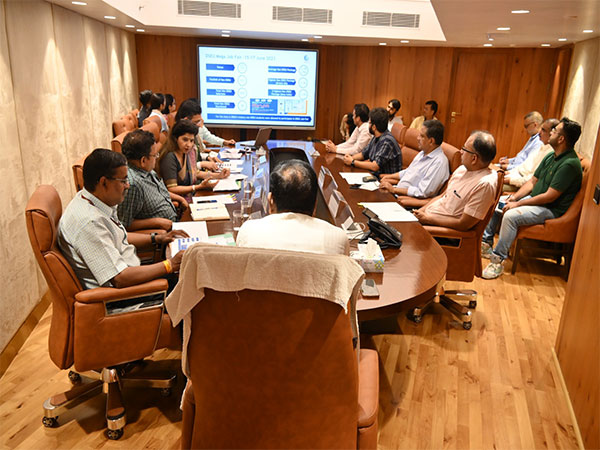 Visuals of the meeting headed by Labour and Employment Minister of Delhi Raaj Kumar Anand. (Photo Credit - Twitter: @RaajKumarAnand1)