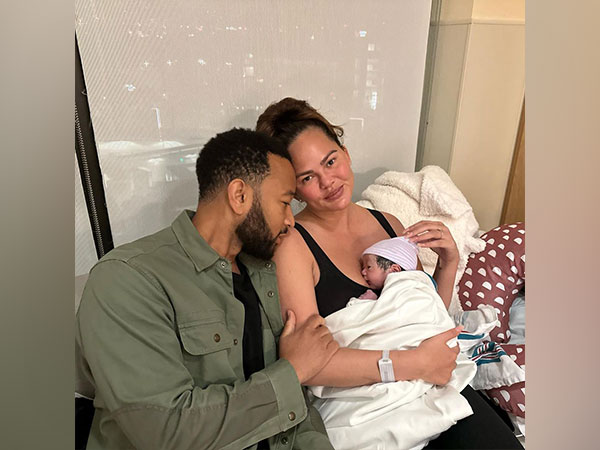 Crissy Teigen, John Legend and their child (Image source: Instagram)
